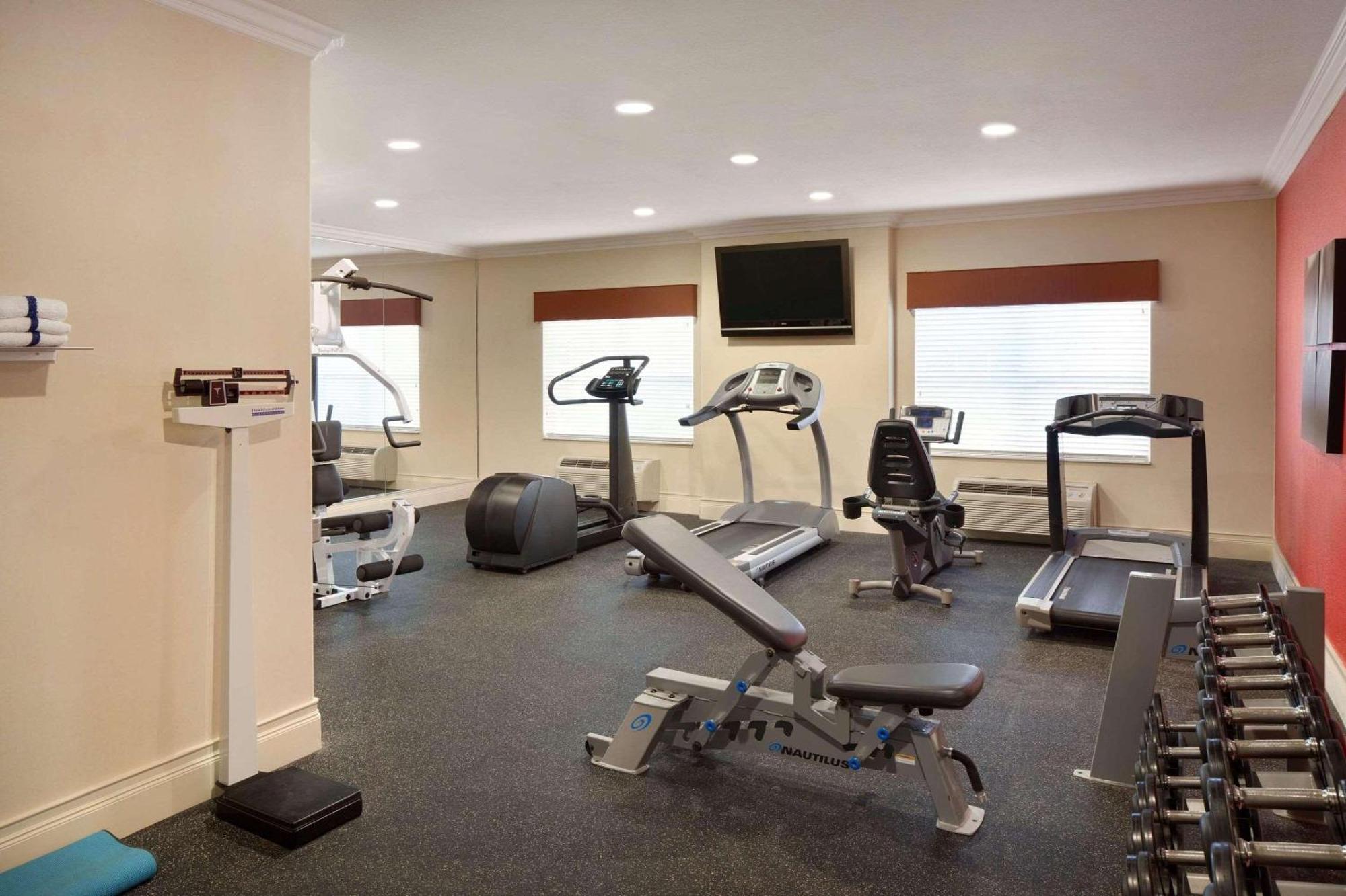 Country Inn & Suites By Radisson, Champaign North, Il Εξωτερικό φωτογραφία